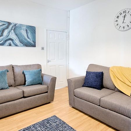Free Parking, Spacious Rooms, Smart Tv'S All Rooms Swansea Exterior photo