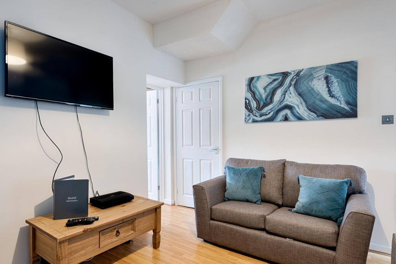 Free Parking, Spacious Rooms, Smart Tv'S All Rooms Swansea Exterior photo